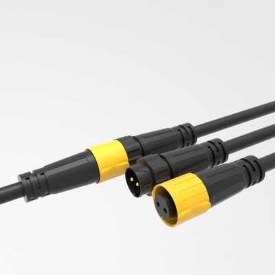 Connecteur de données étanche à verrouillage automatique IP67 250VAC